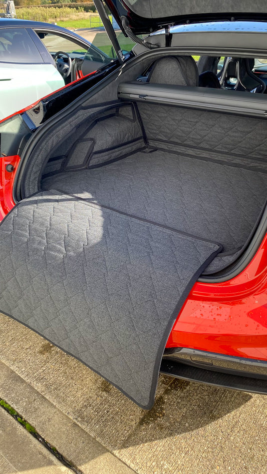 Lotus Emeya Bespoke Quilted Load Space Liner & Bumper Protector