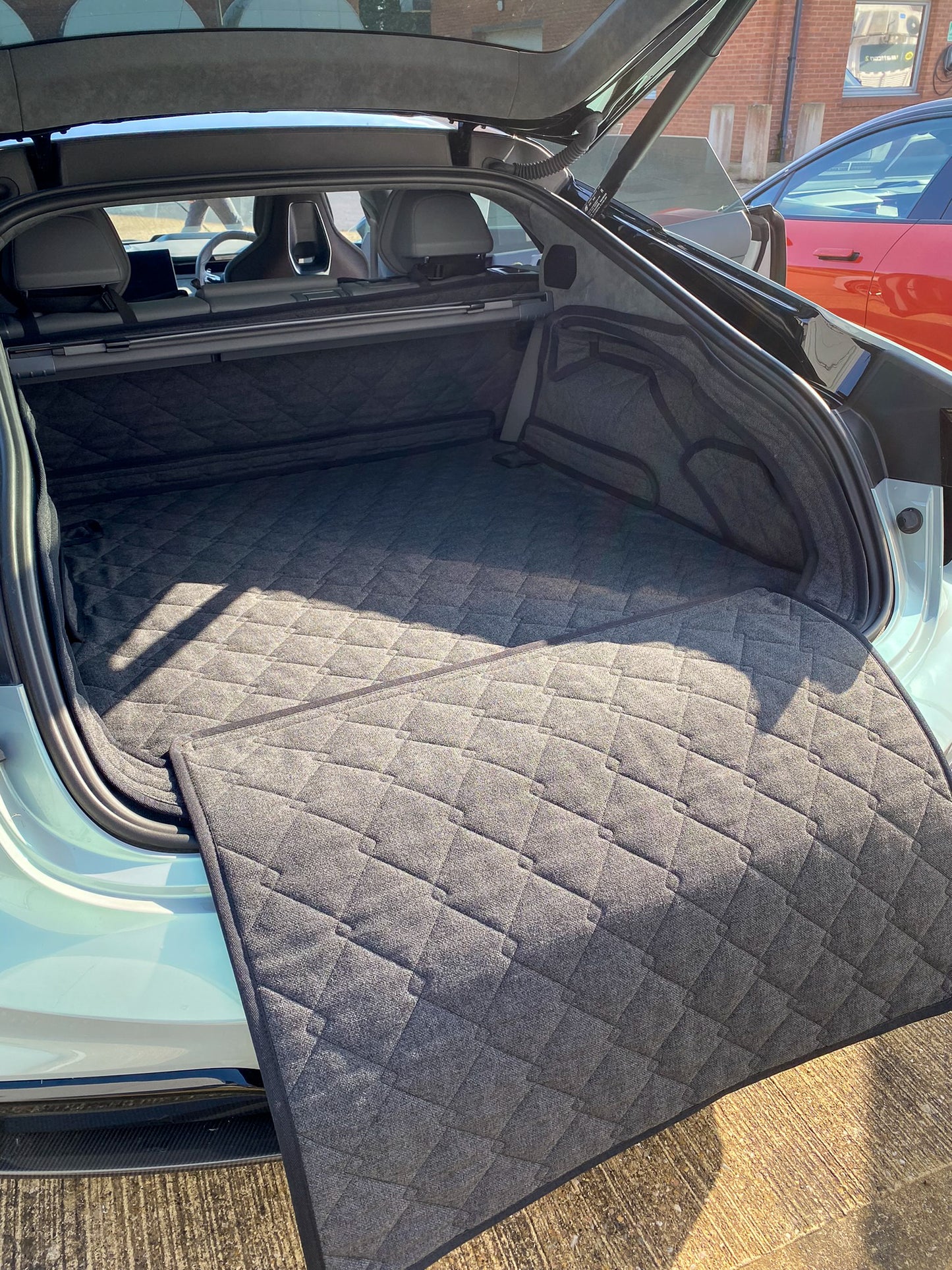 Lotus Emeya Bespoke Quilted Load Space Liner & Bumper Protector