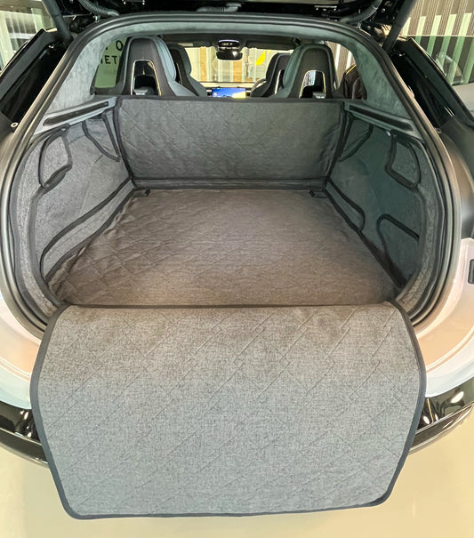 Lotus Eletre Bespoke Quilted Load Space Liner & Bumper Protector