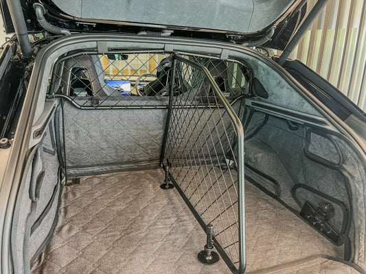 Lotus Eletre Moveable Luggage Divider