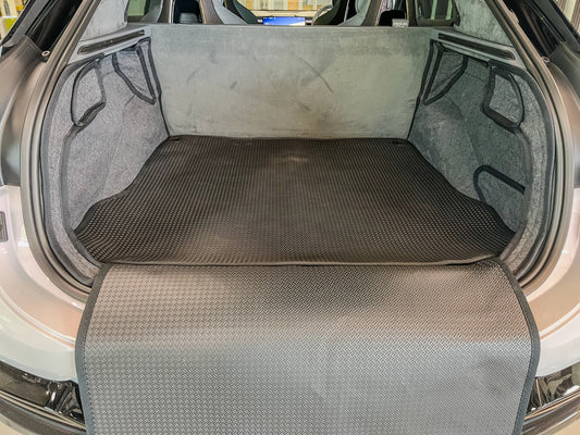 Lotus Eletre Bespoke Reversible Rubber Boot Liner & Bumper Protector