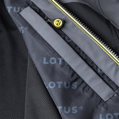 Softshell-jack uit de Lotus Drivers-collectie